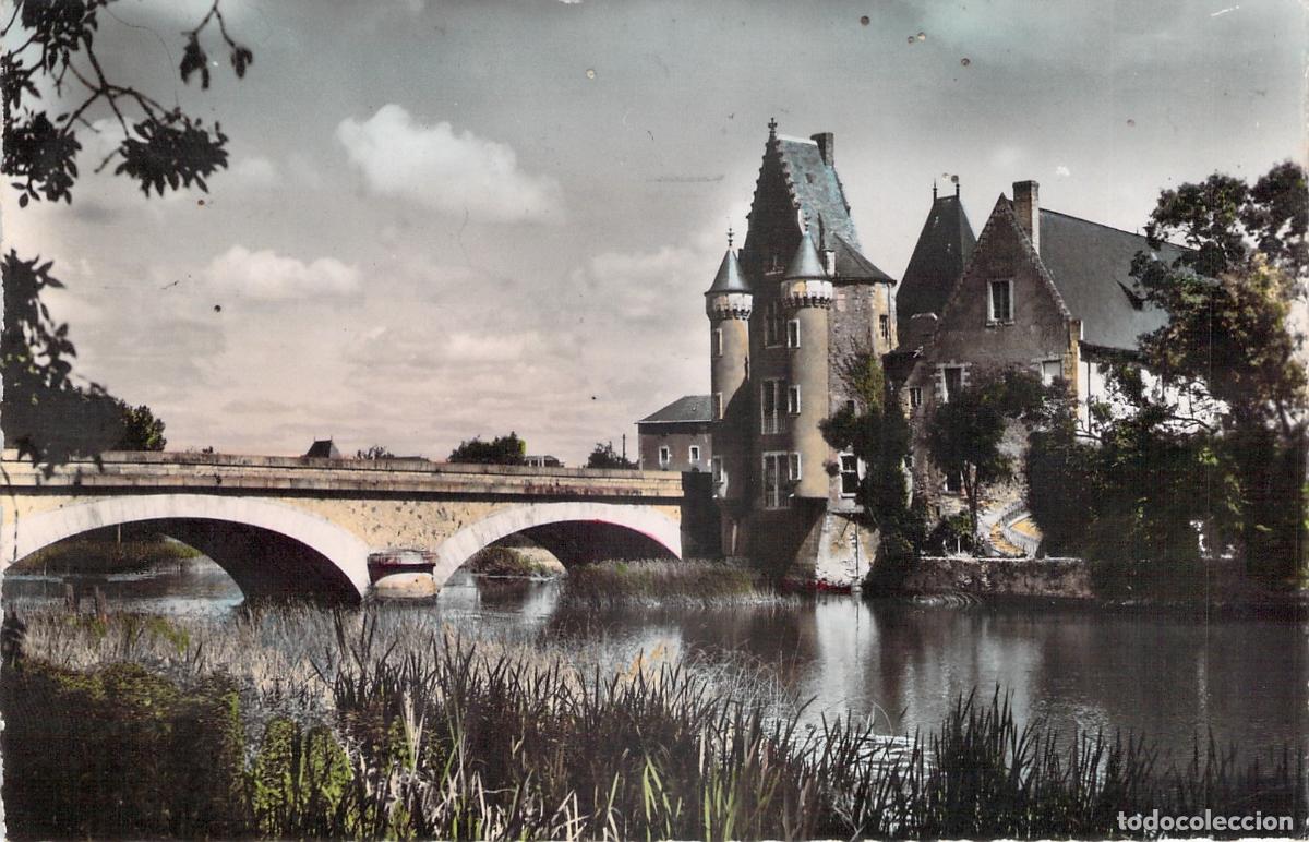 Cartes Postales: Postal del Castillo de los Carmes y Ayuntamiento en La Fl&egrave;che