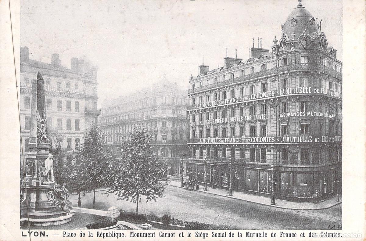 Postales: Postal de Lyon: Place de la R&eacute;publique y Monumento Carnot