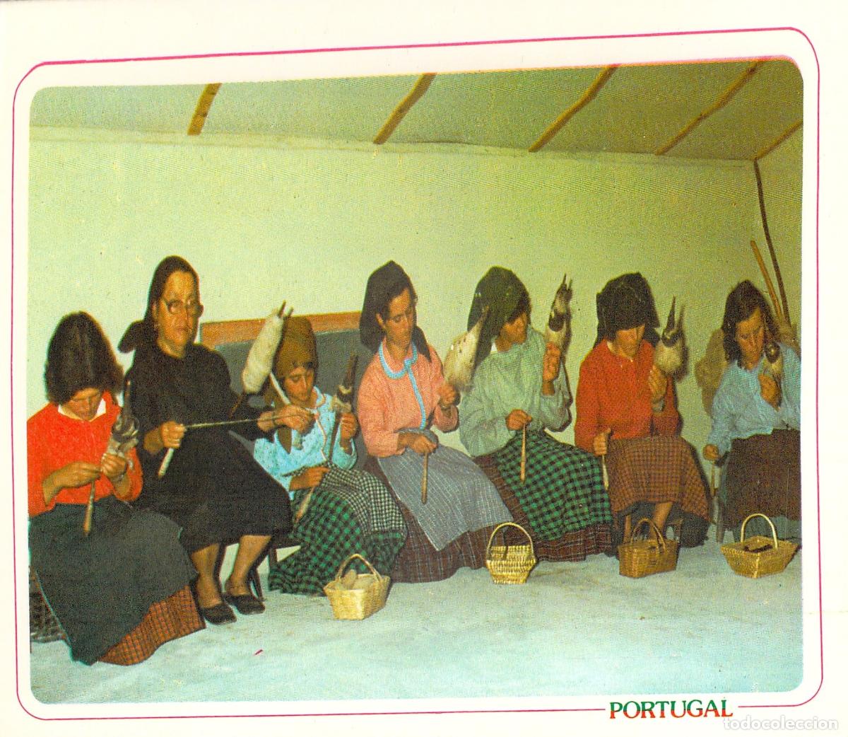 Postales: Postal de Hilanderas de Lino en Portugal - Tradici&oacute;n y Artesan&iacute;a