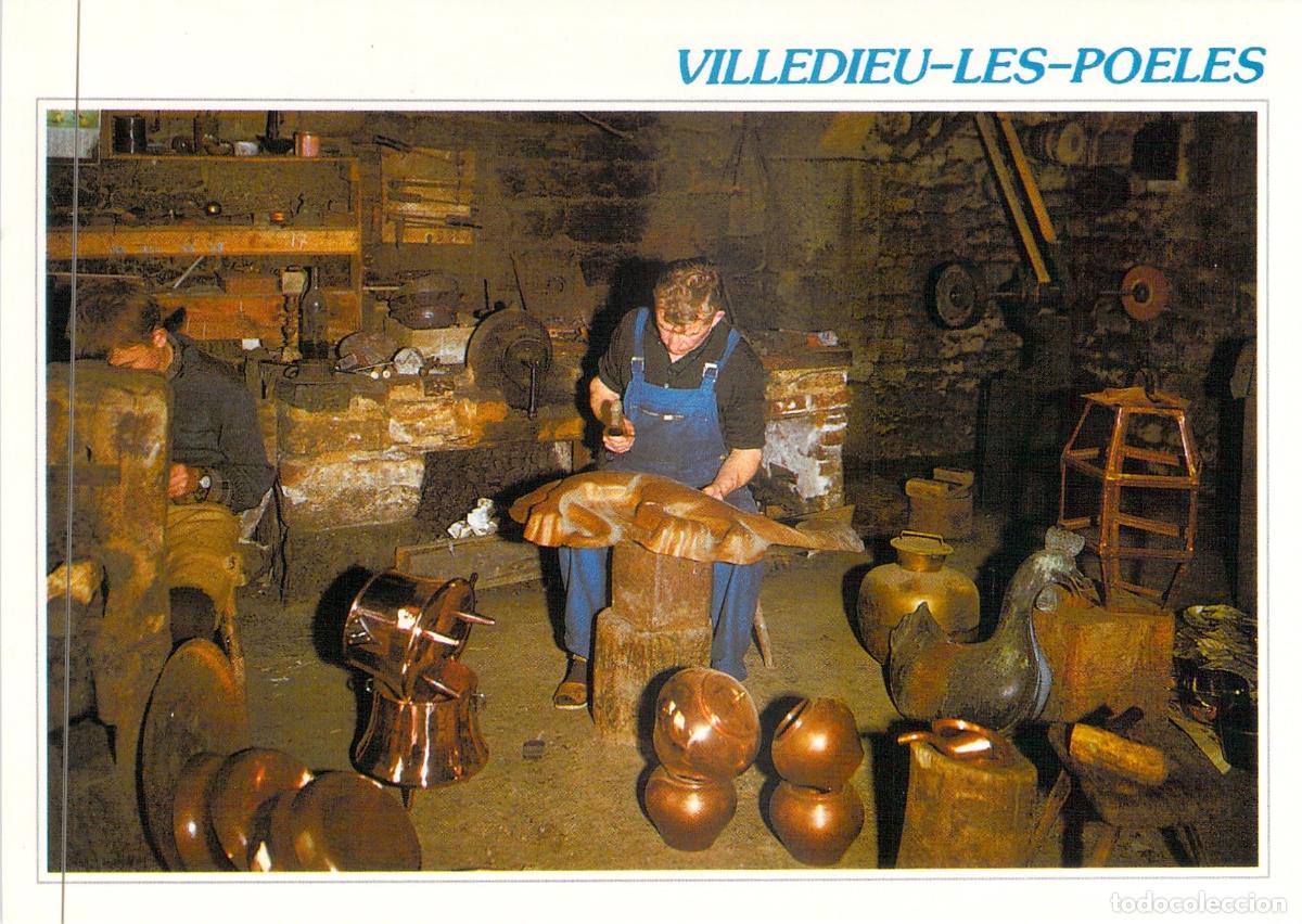 Postales: Postal de Caldereros Trabajando en Villedieu-les-Po&ecirc;les, Normand&iacute;a