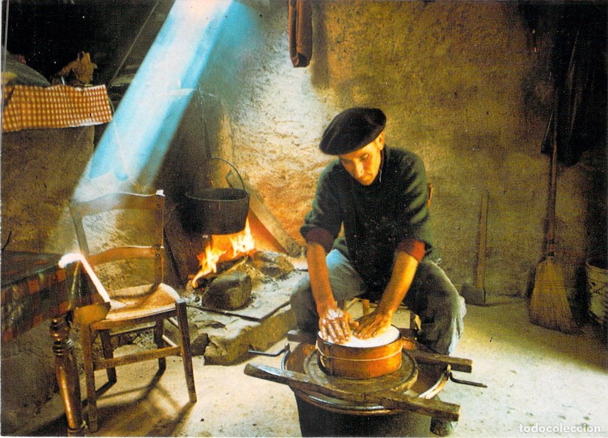 Postales: Postal de Fabricaci&oacute;n de Queso de Oveja en el Pa&iacute;s Vasco