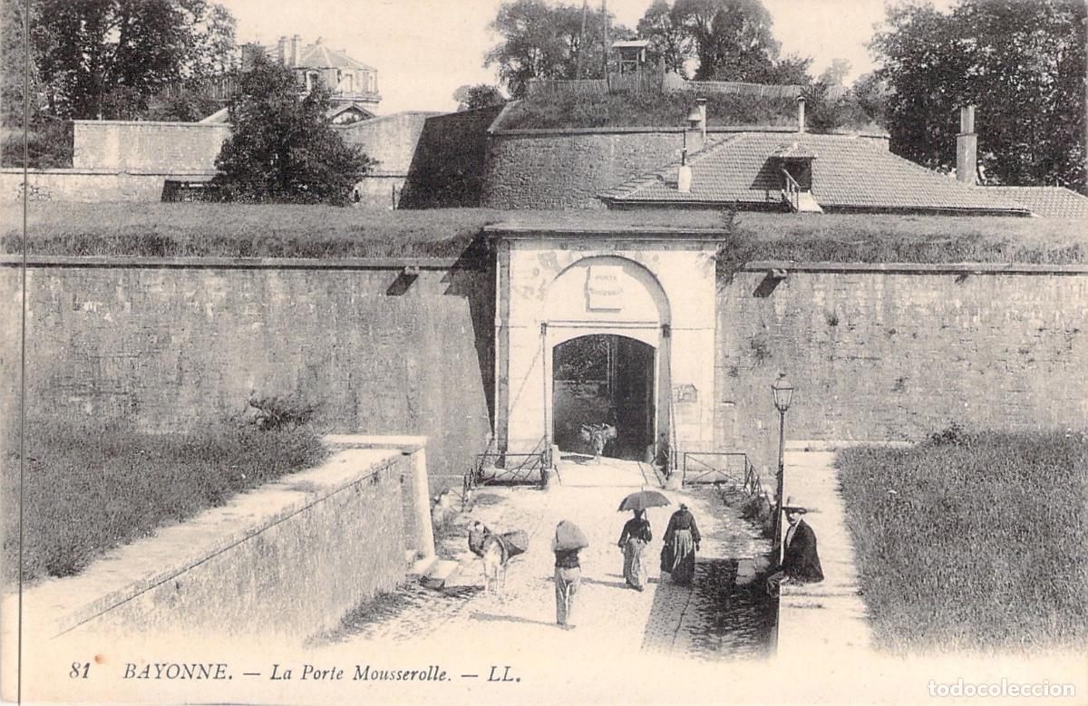 Cartoline: Postal de la Puerta Mousserolle en Bayona, Francia
