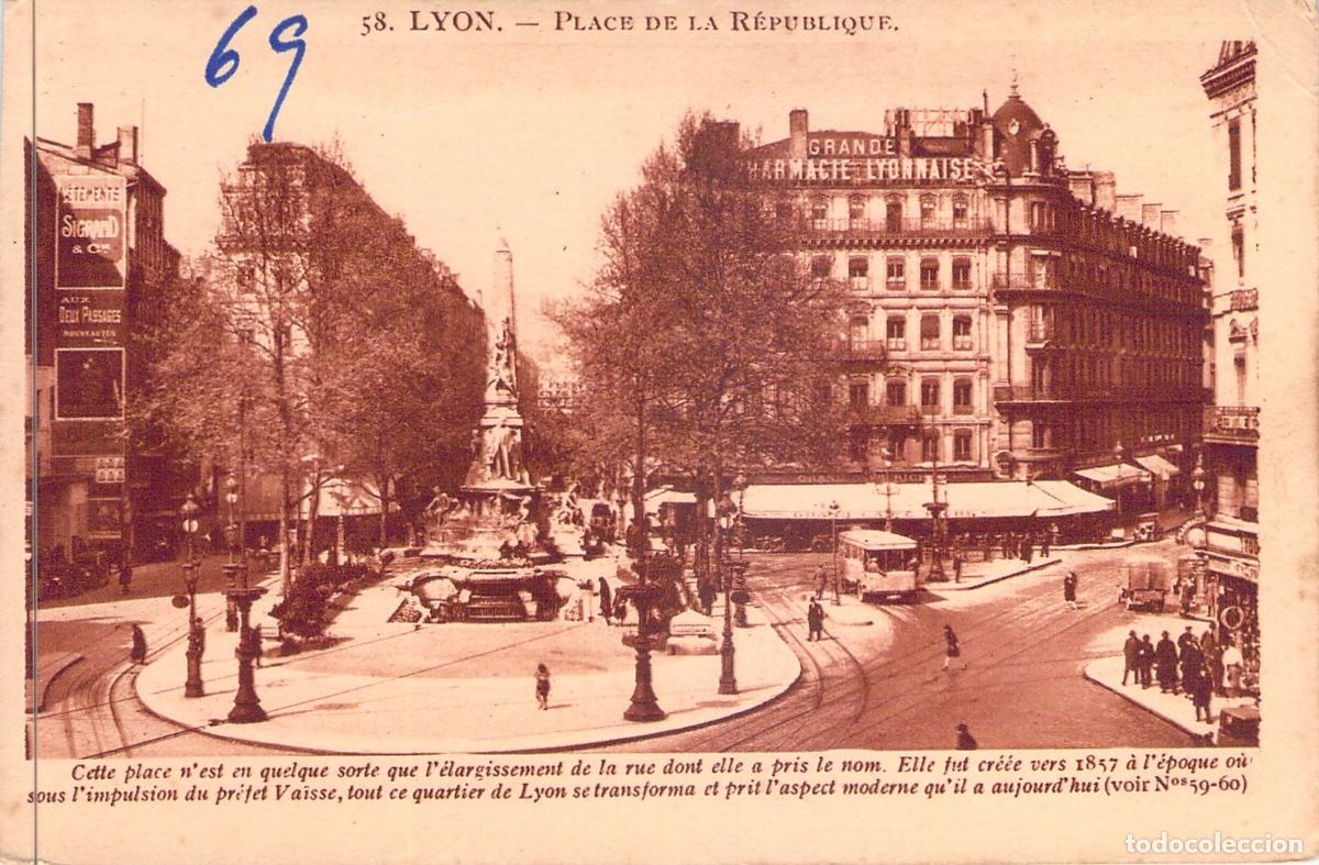 Postales: Postal de Lyon, Place de la R&eacute;publique y Gran Farmacia Lionesa