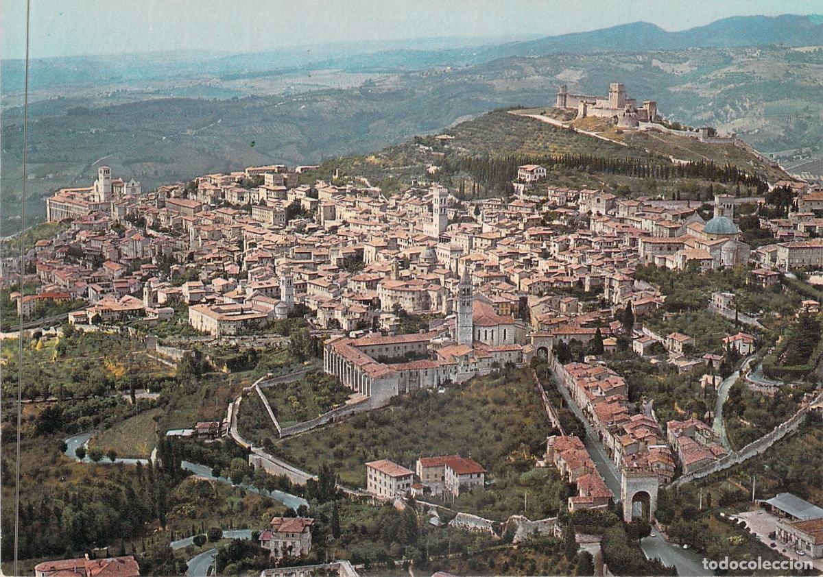 Postales: Postal de As&iacute;s, Italia: Vista Panor&aacute;mica A&eacute;rea y Bas&iacute;lica