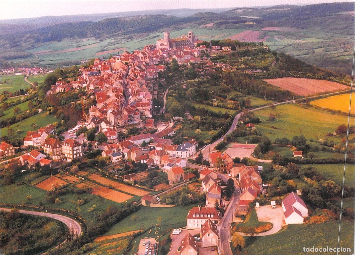 Postales: Postal de V&eacute;zelay, Francia - Vista A&eacute;rea Le Mont Scorpion