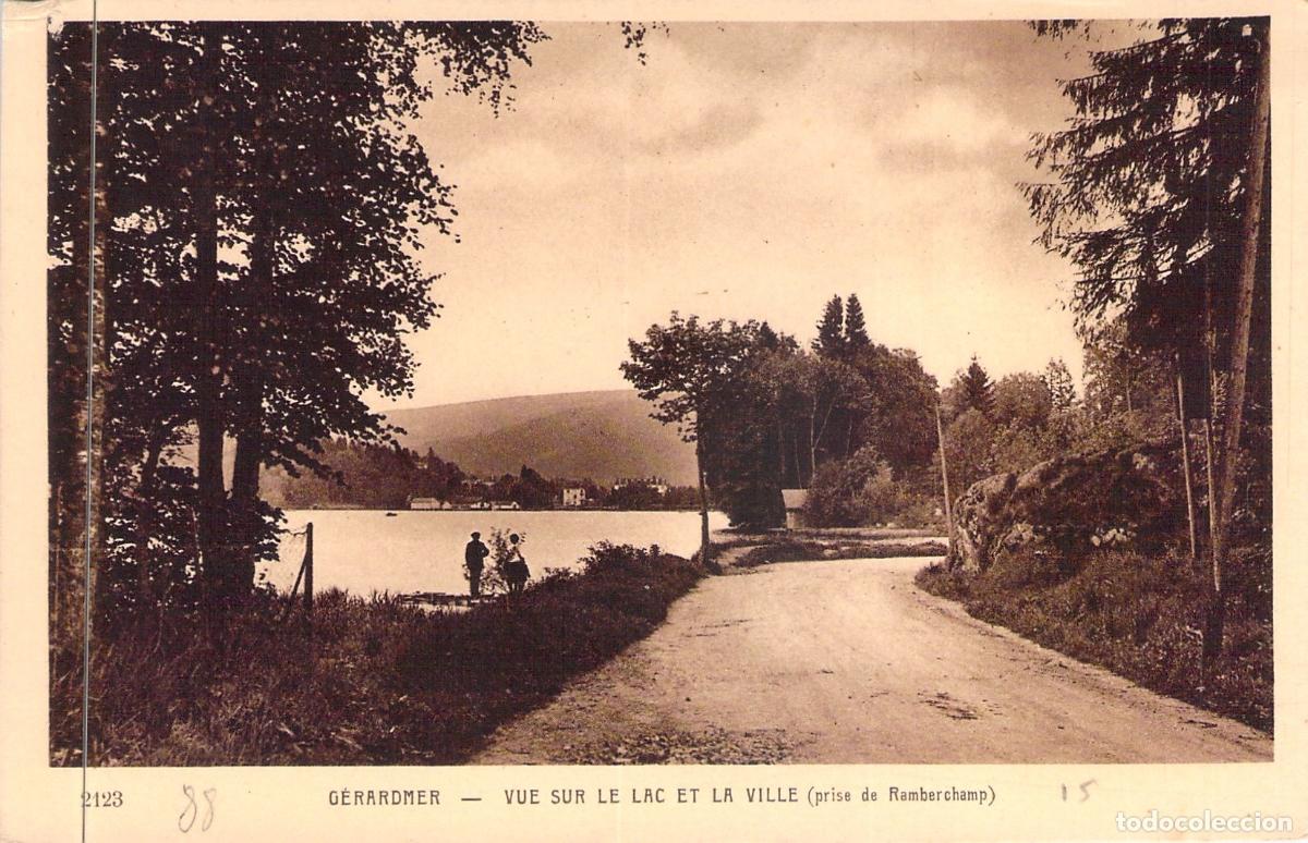 Postales: Postal de G&eacute;rardmer: Vista del Lago y la Ciudad desde Ramberchamp