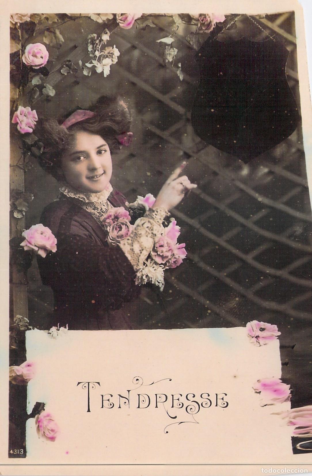 Postales: Postal Francesa de Mujer con Rosas y T&iacute;tulo Tendresse