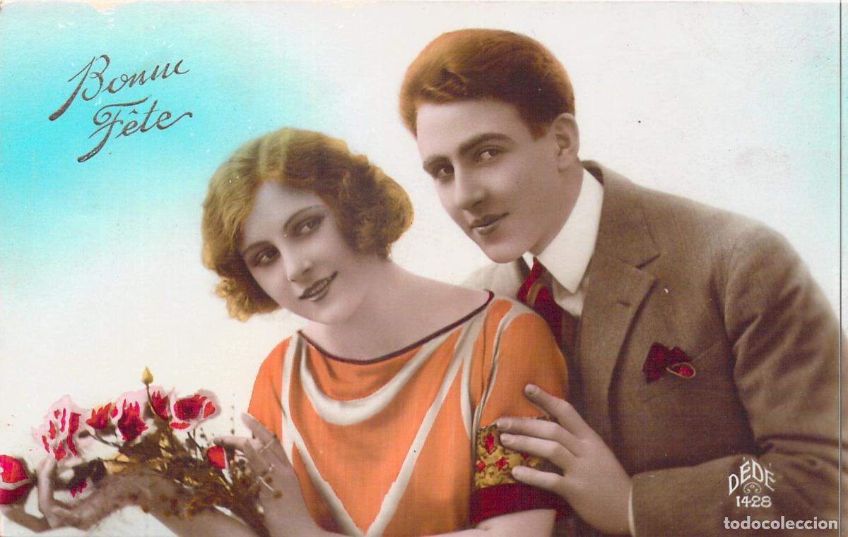 Postkarten: Postal Francesa Bonne F&ecirc;te con Pareja y Flores