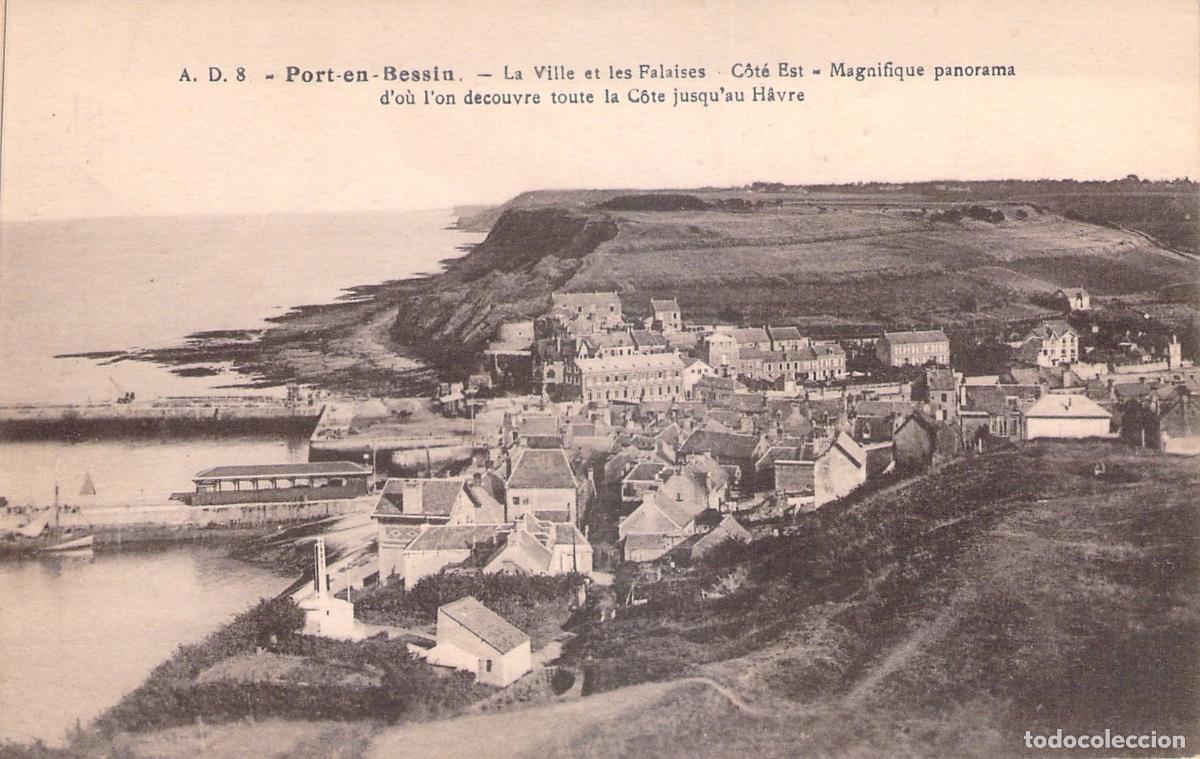 Postales: Postal de Port-en-Bessin, Francia - Vista de la Ciudad y Acantilados