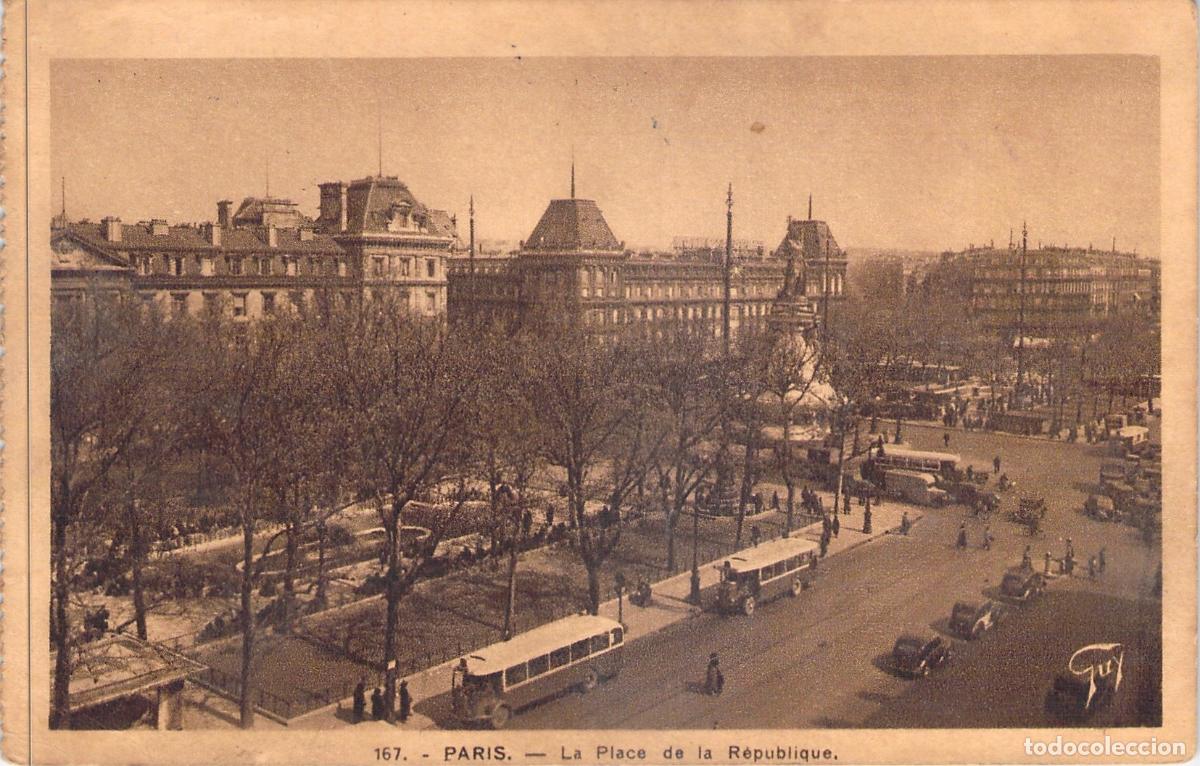 Postales: Postal de la Place de la R&eacute;publique en Par&iacute;s, Francia