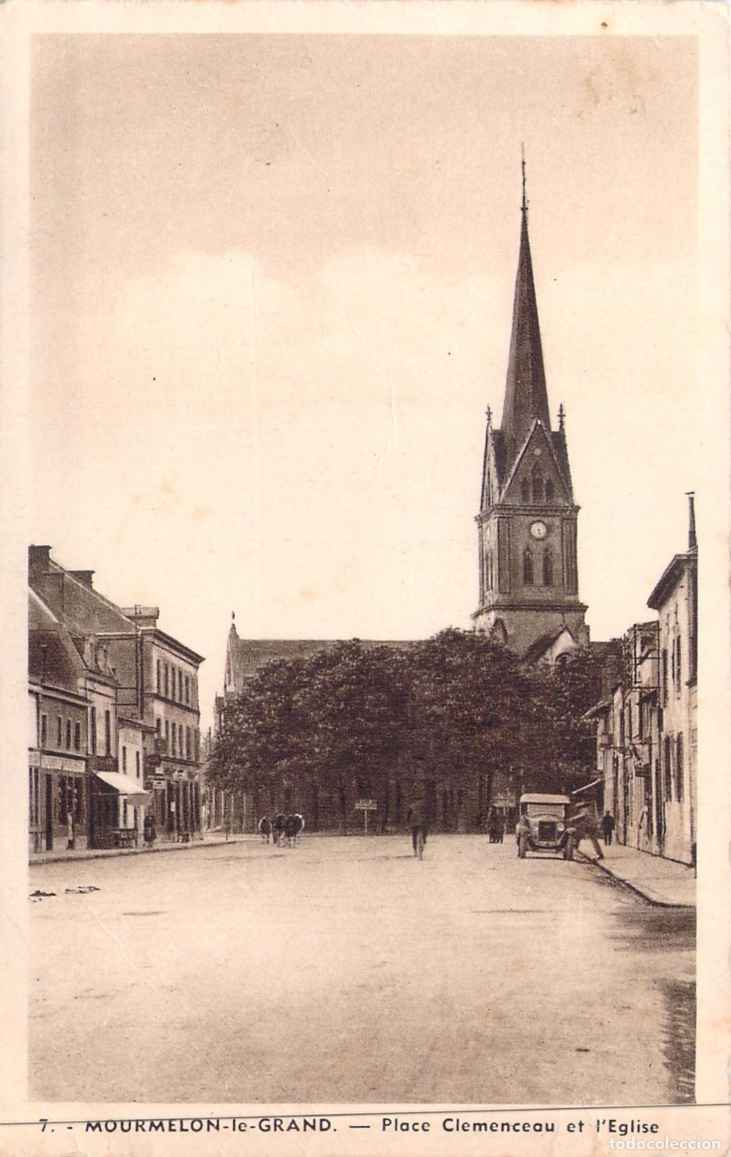 Cartoline: Postal de Mourmelon-le-Grand: Plaza Clemenceau e Iglesia
