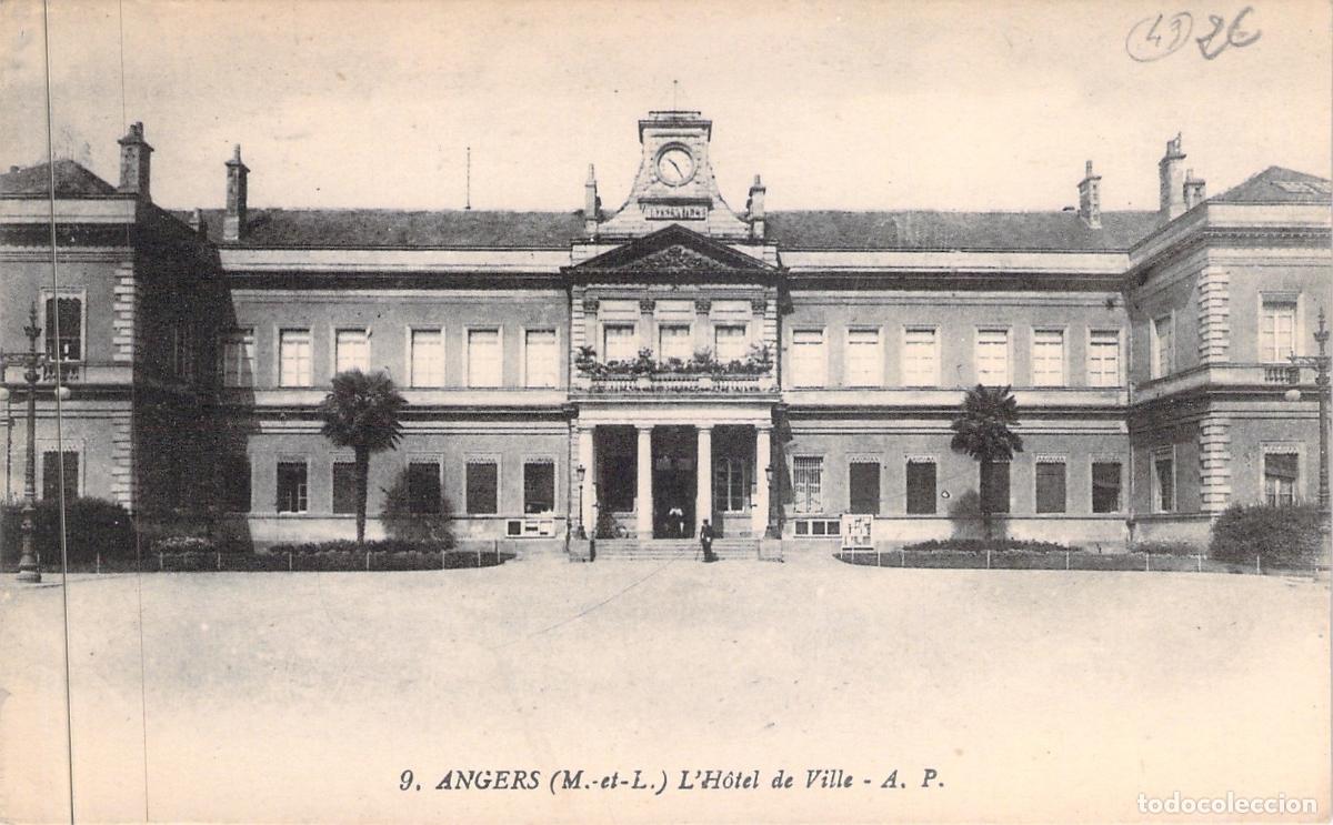 Postkarten: Postal de L'H&ocirc;tel de Ville en Angers, Francia