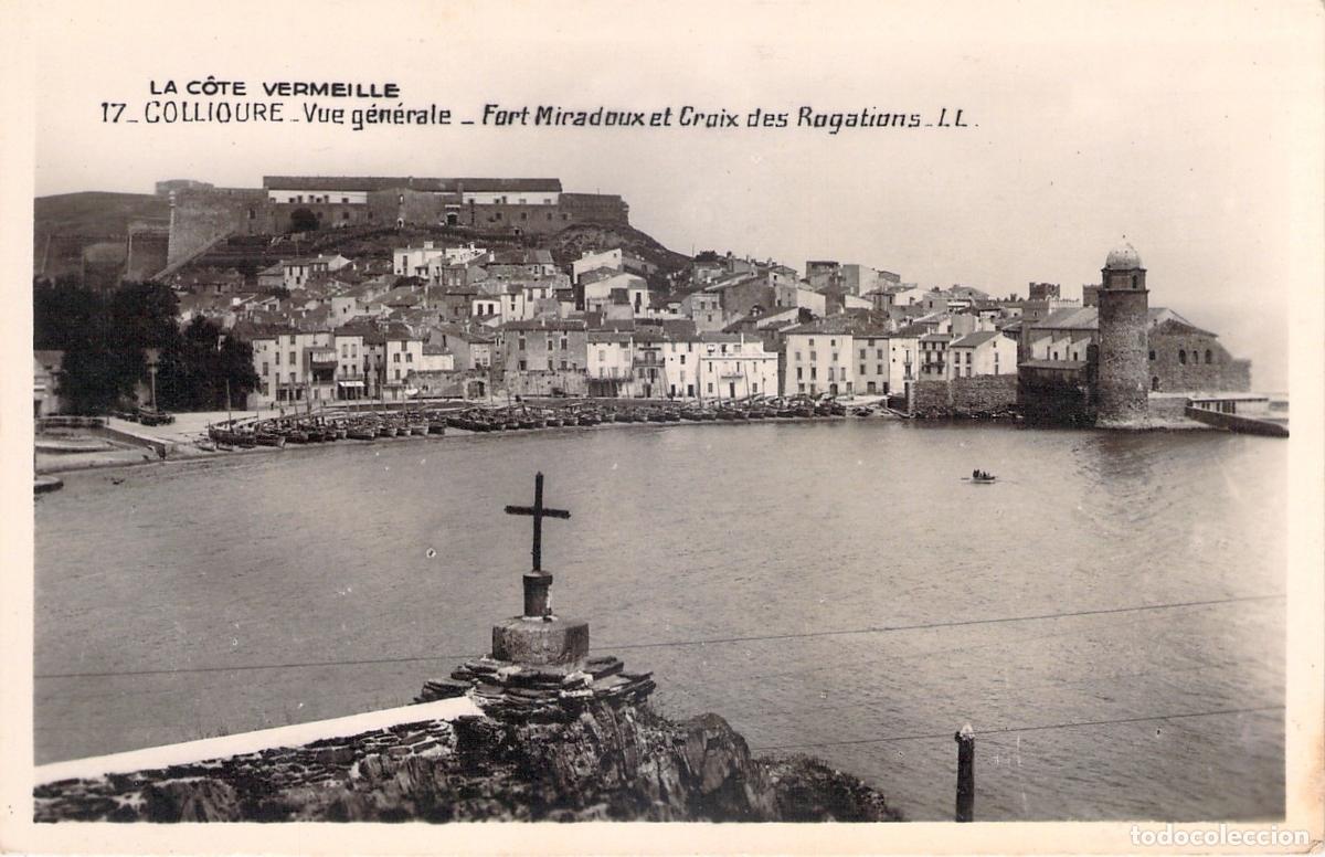 Postales: Postal Collioure: Vista General con Fort Miradoux y Cruz de Rogaciones