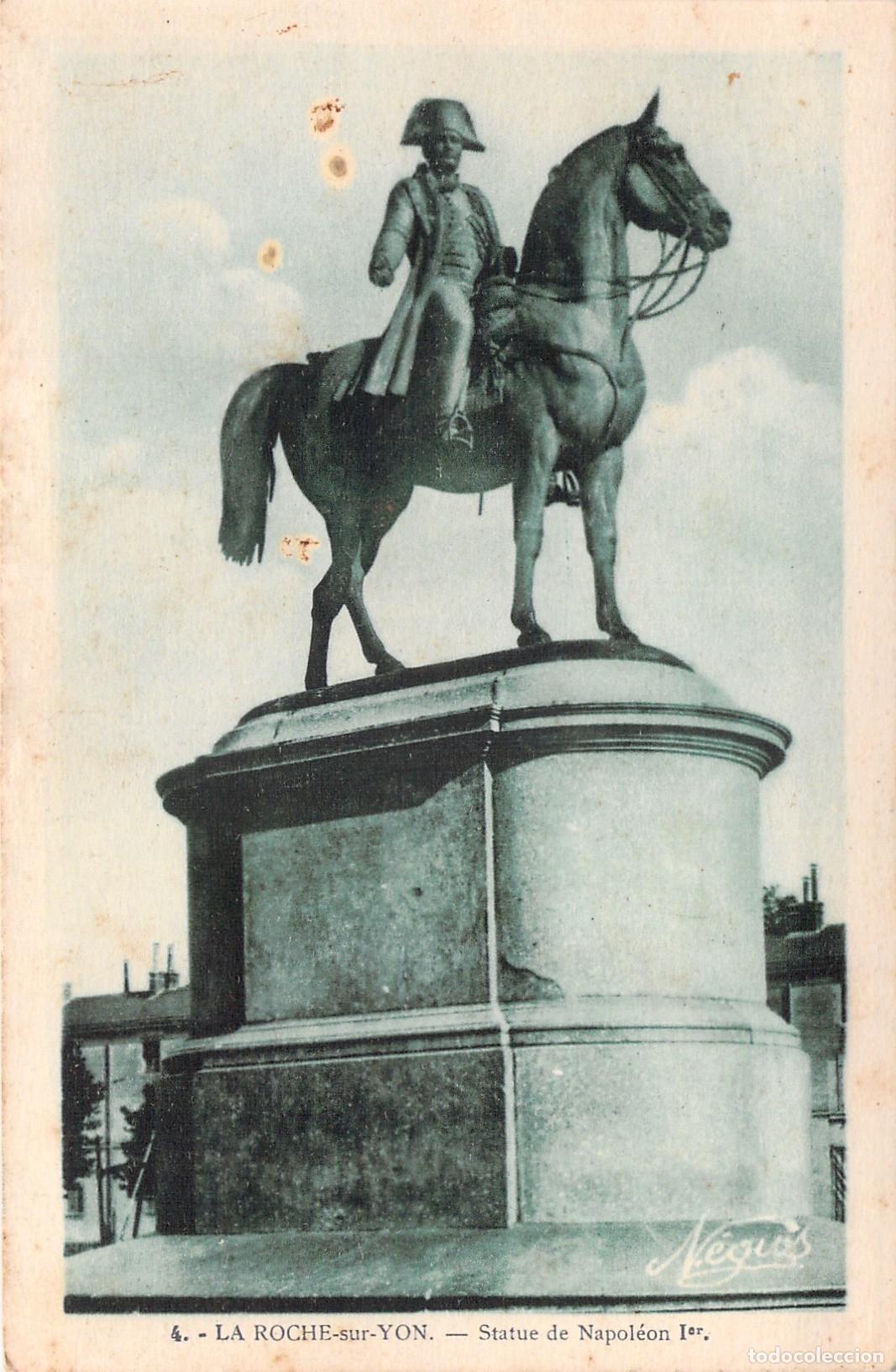 Postales: Postal de la Estatua de Napole&oacute;n I en La Roche-sur-Yon, Francia