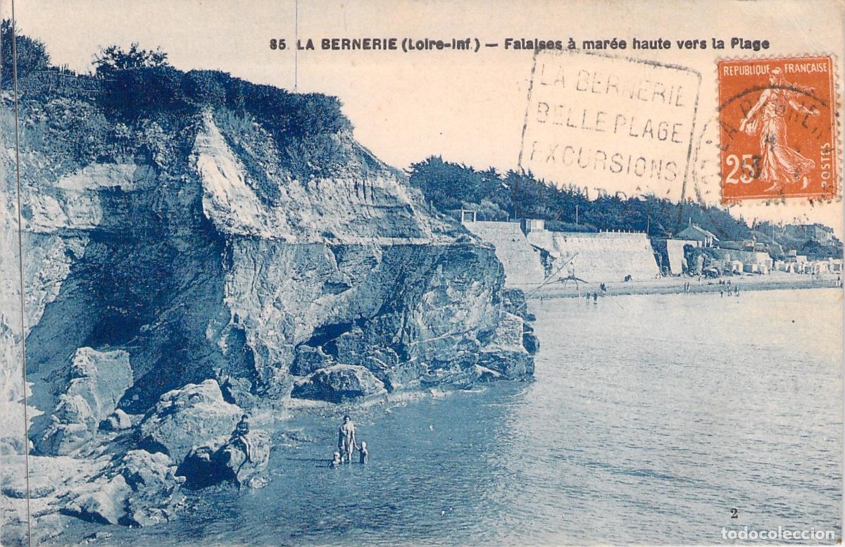 Postales: Postal de La Bernerie: Acantilados y Playa en Marea Alta