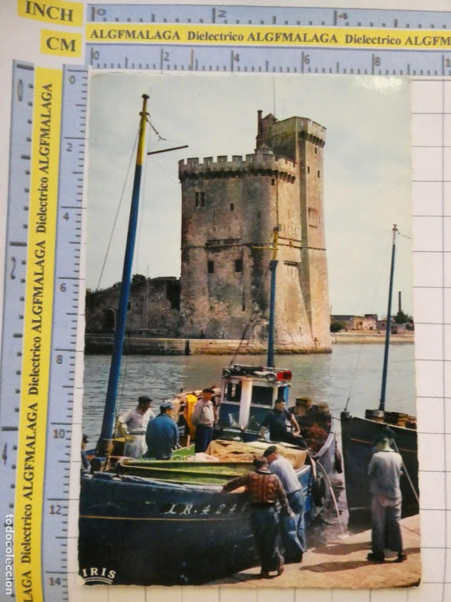 Postales: POSTAL DE FRANCIA. LA ROCHELLE LA TOUR SAINT NICOLAS. PESCADORES. 2985
