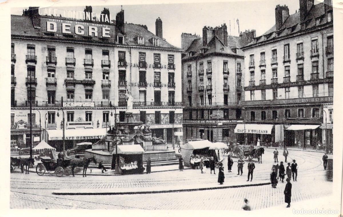 Postales: Postal de Nantes - Place Royale con Vida Urbana y Edificios Hist&oacute;ricos