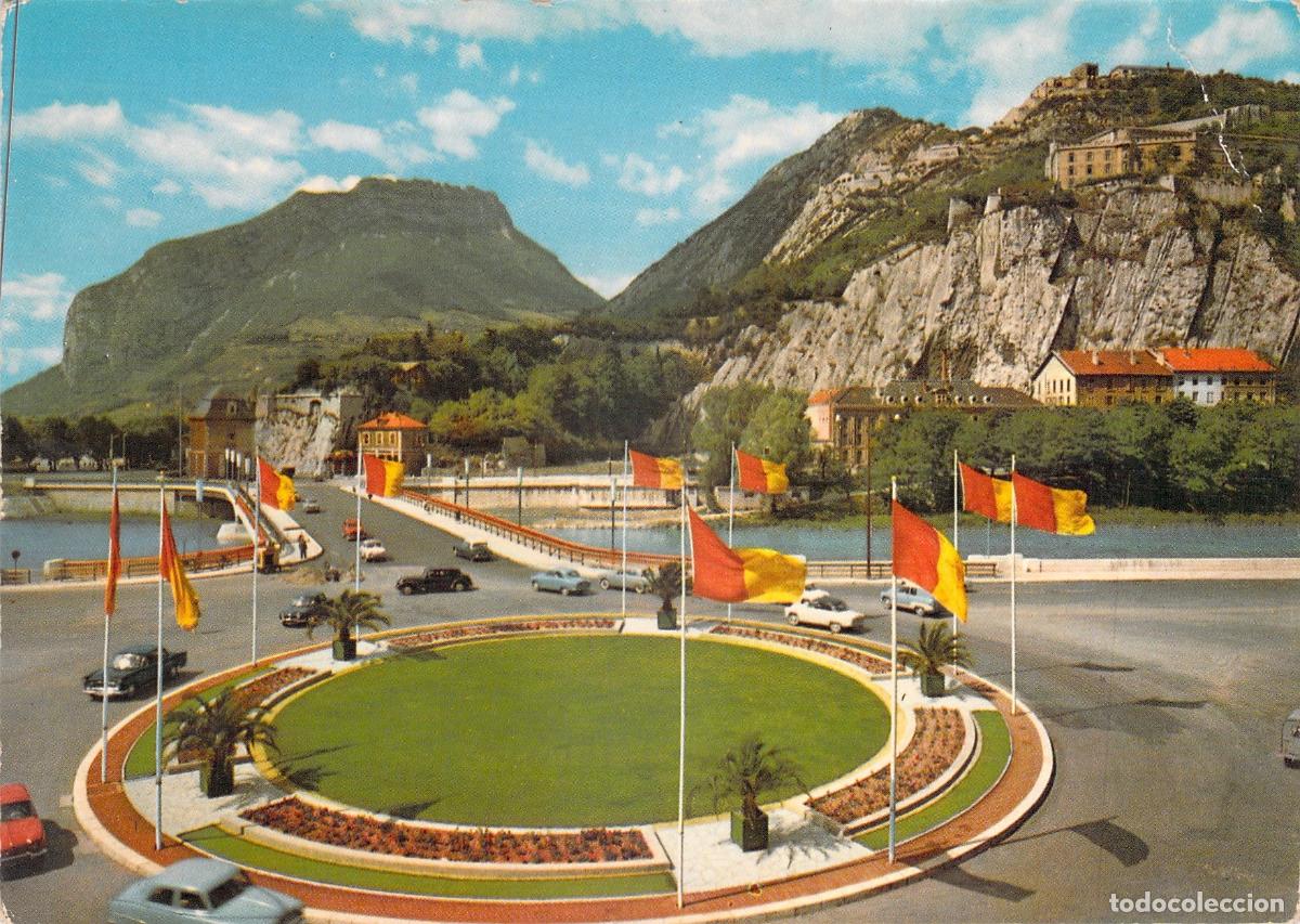 Postales: Postal de Grenoble: Place de la Bastille y el Casque de N&eacute;ron