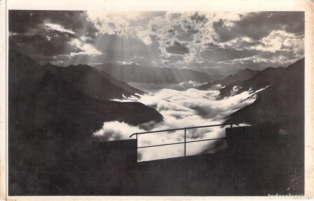 Postales: Postal Pic du Midi de Bigorre Pirineos Francia Paisaje de Nubes