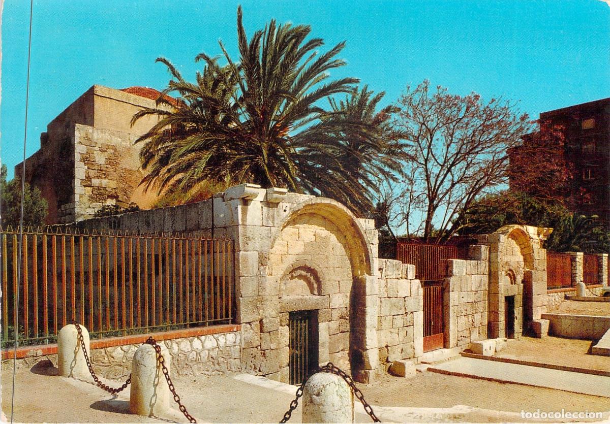 Postcards: Postal de la Iglesia de los Santos Cosme y Dami&aacute;n en Cagliari