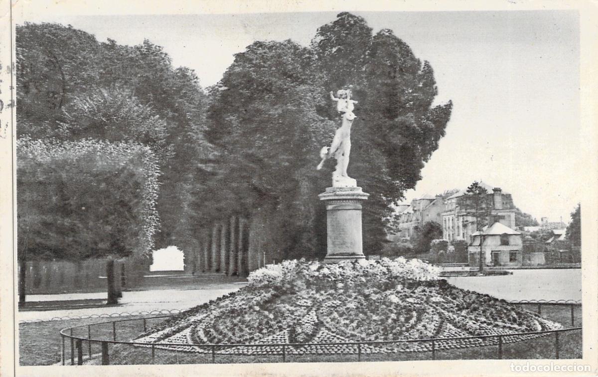 Postcards: Postal de Saint-Germain-en-Laye: Estatua L'Amour et la Folie en los Jardines