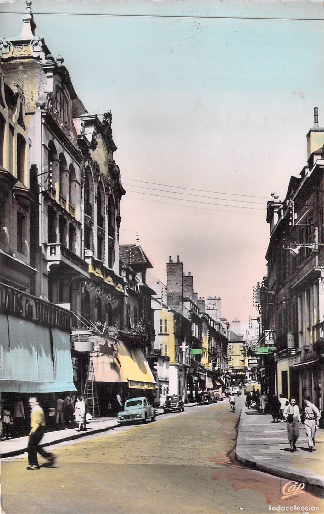 Postcards: Postal de la Rue d'Allier en Moulins, Francia - Escena Urbana