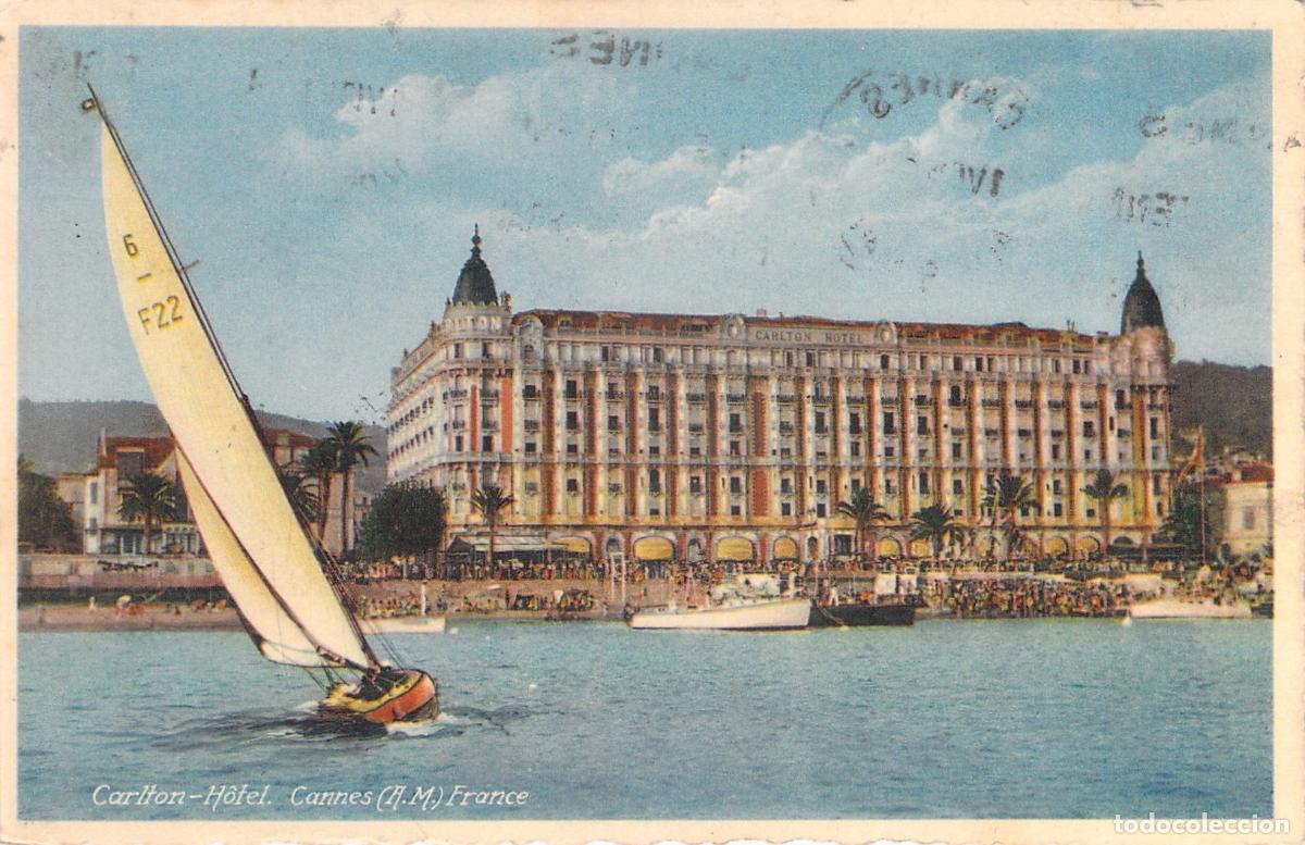 Postcards: Postal del Hotel Carlton en Cannes con Velero en el Mar