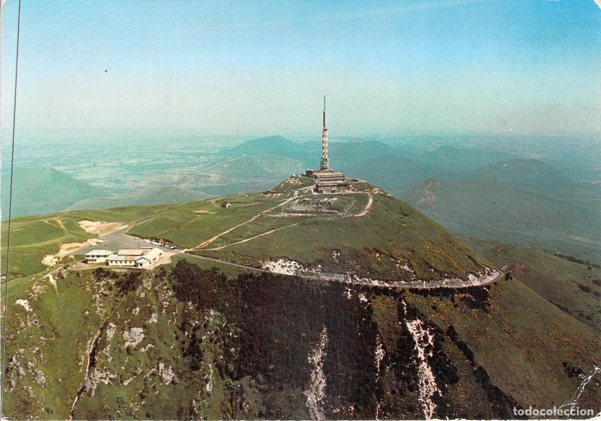 Postcards: Postal de la Cima del Puy de D&ocirc;me y Centro de Televisi&oacute;n