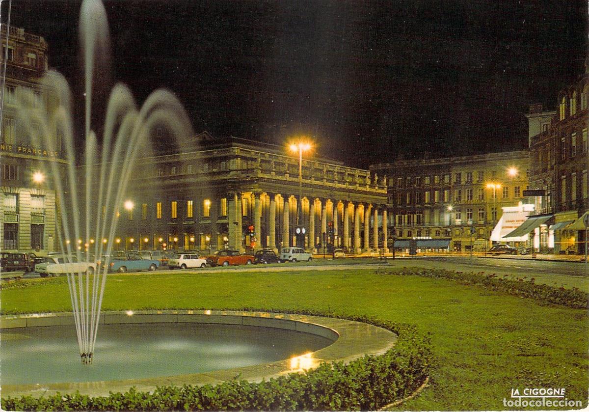 Postales: Postal de Burdeos: Vista Nocturna del Gran Teatro y Fuente