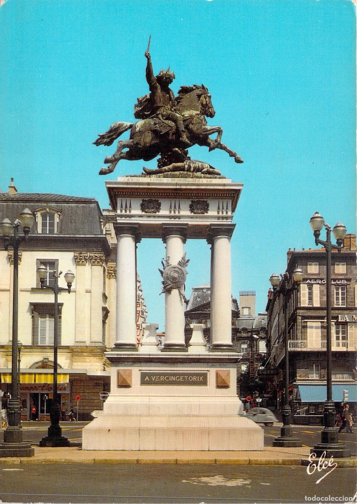 Postales: Postal de la Estatua de Vercing&eacute;torix en Place de Jaude, Clermont-Ferrand