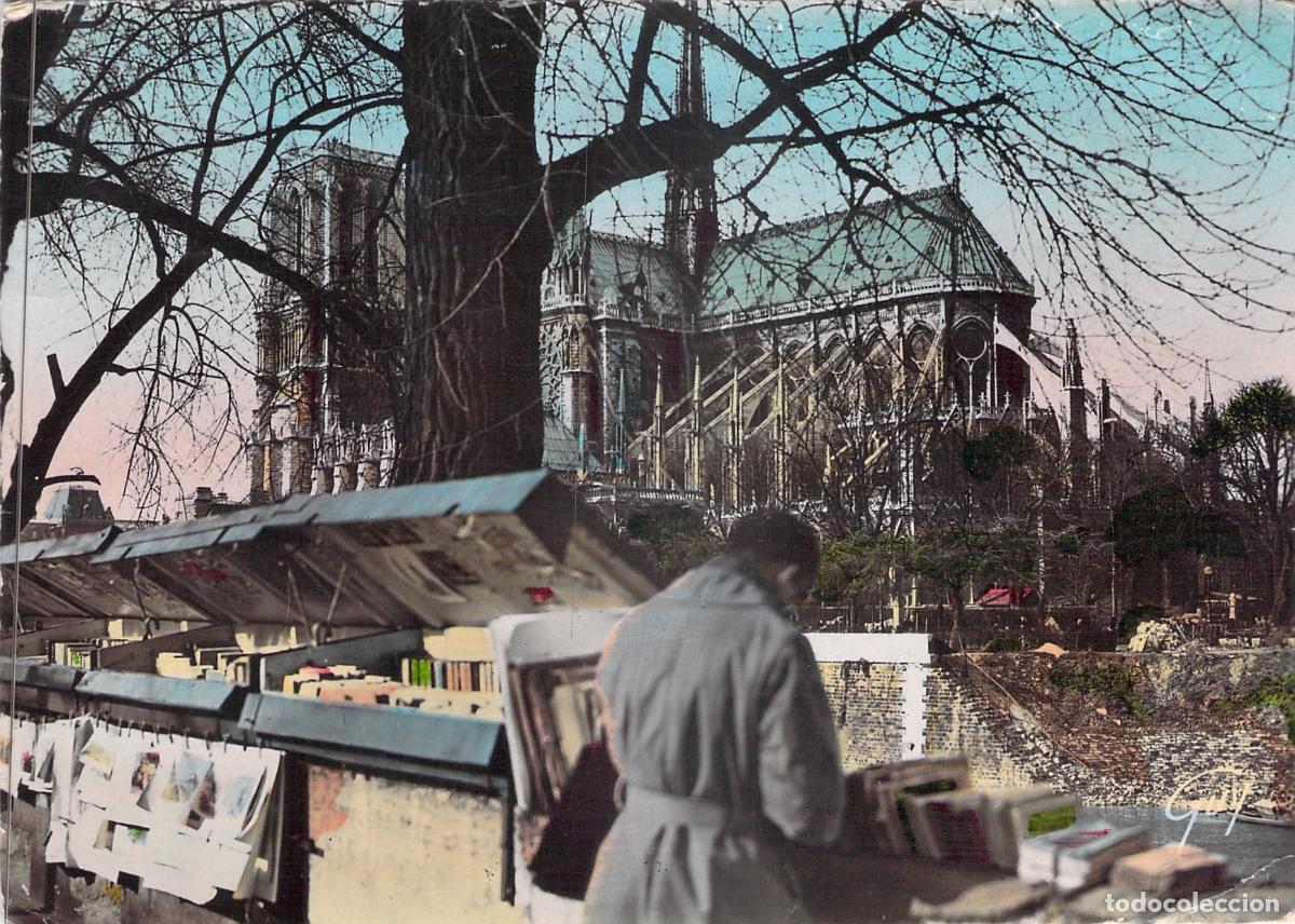 Postales: Tarjeta Postal de Par&iacute;s: Bouquiniste y Catedral de Notre-Dame