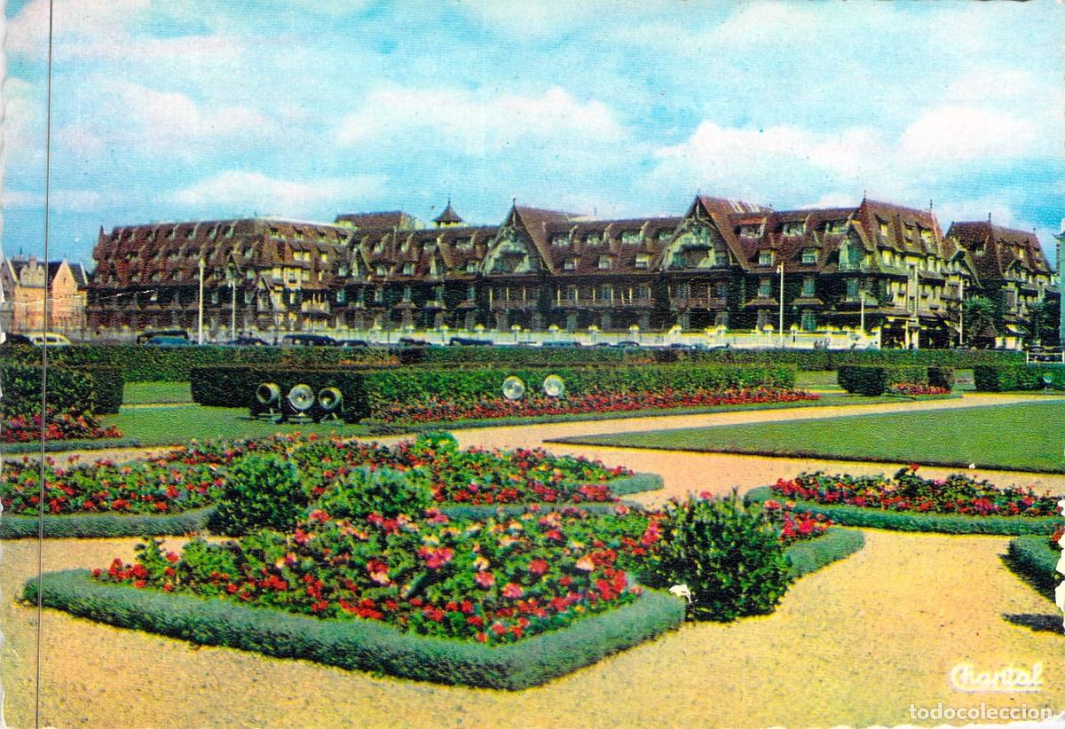 Postales: Postal Deauville, Francia: Los Jardines y el Hotel Normandy