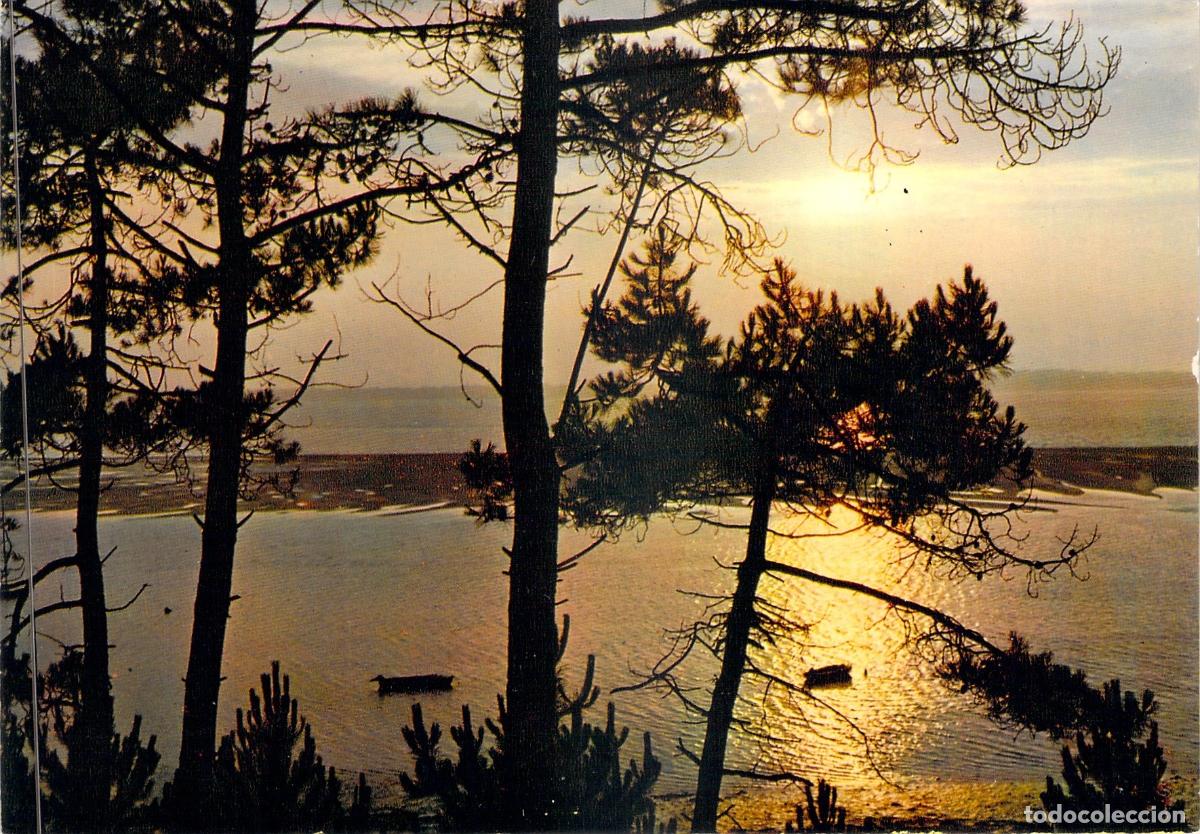 Postales: Postal de la Costa Atl&aacute;ntica Francesa al Atardecer