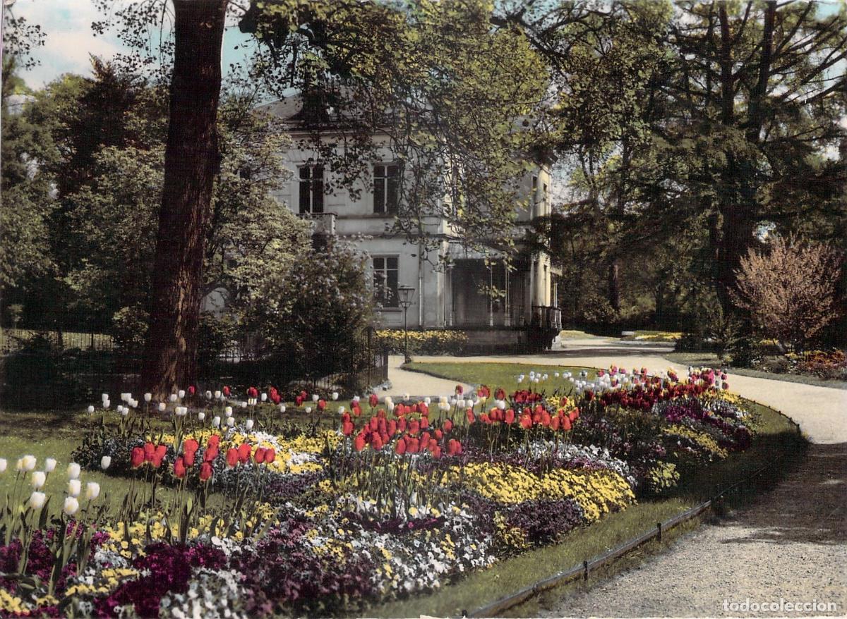 Postales: Postal de Lahr Alemania Vista de Jard&iacute;n con Flores y Villa