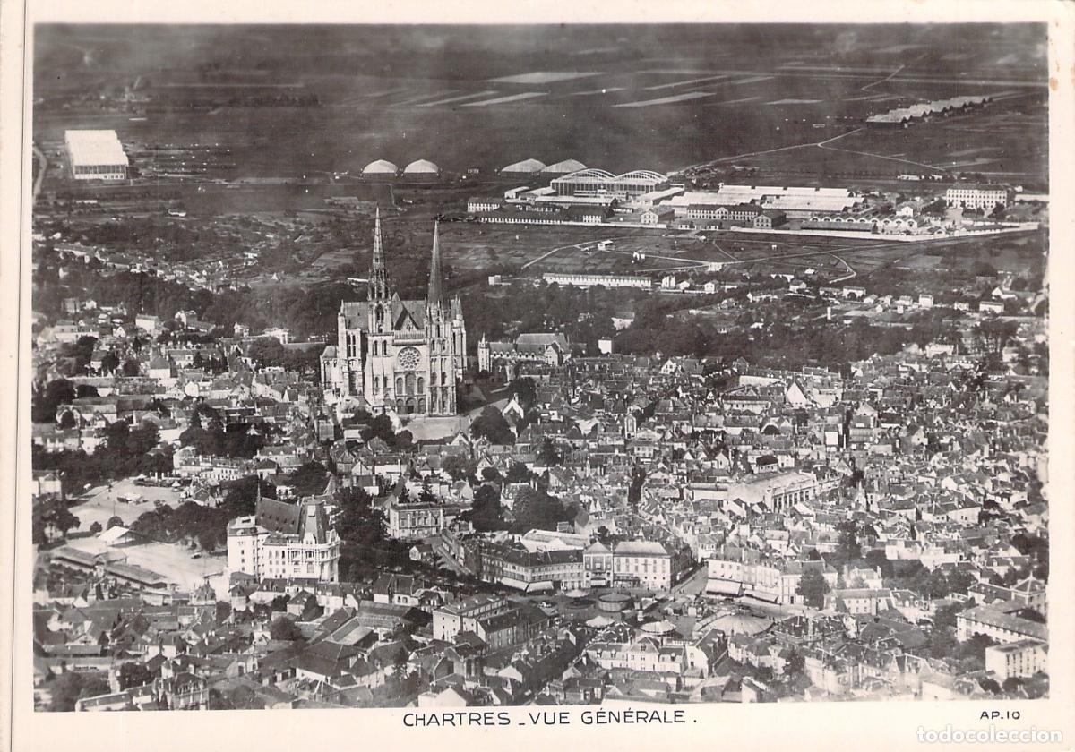 Postales: Postal de Chartres, Francia - Vista A&eacute;rea General y Catedral