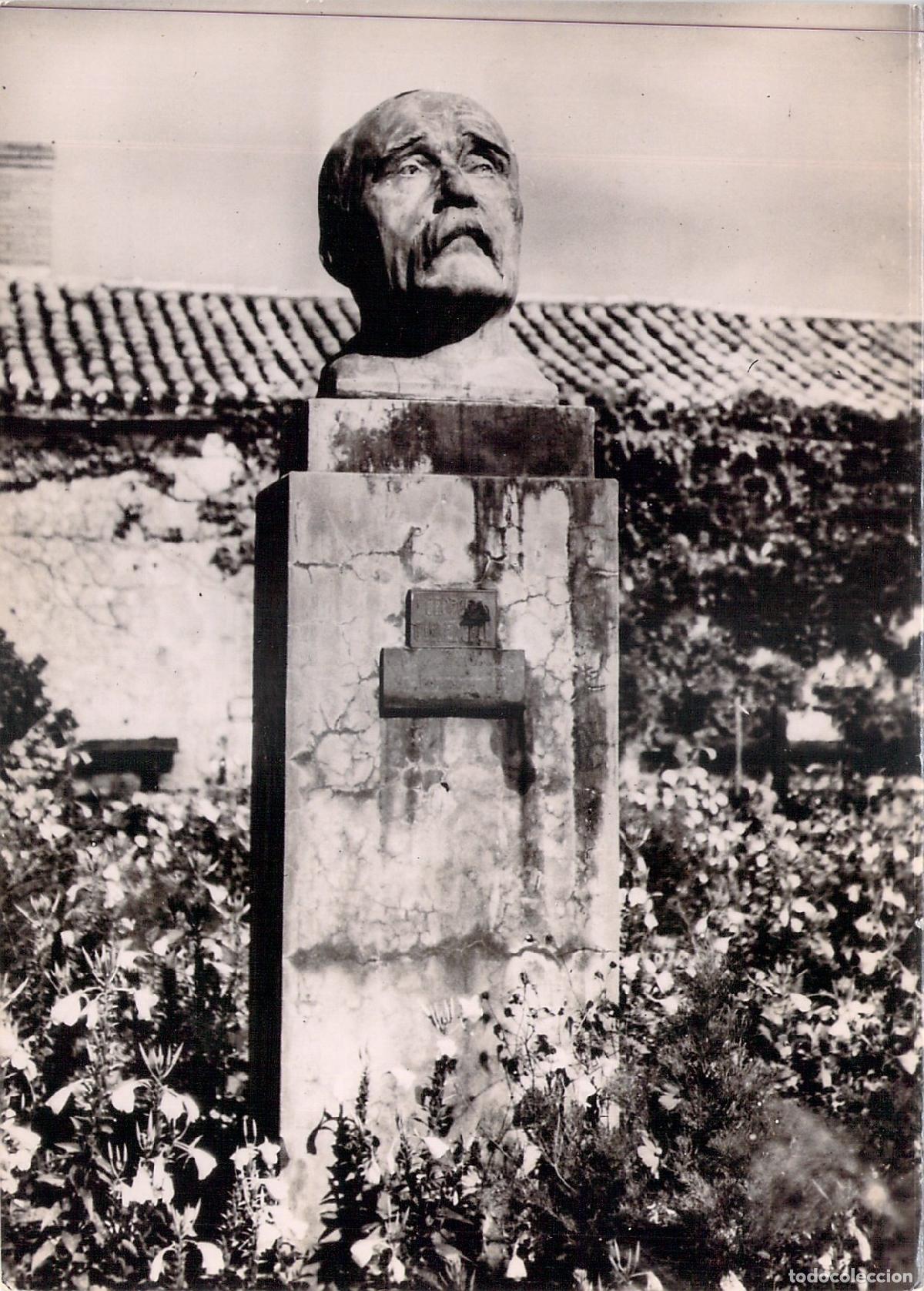 Cartoline: Postal de Saint-Vincent-sur-Jard, Busto de Georges Clemenceau en Vend&eacute;e