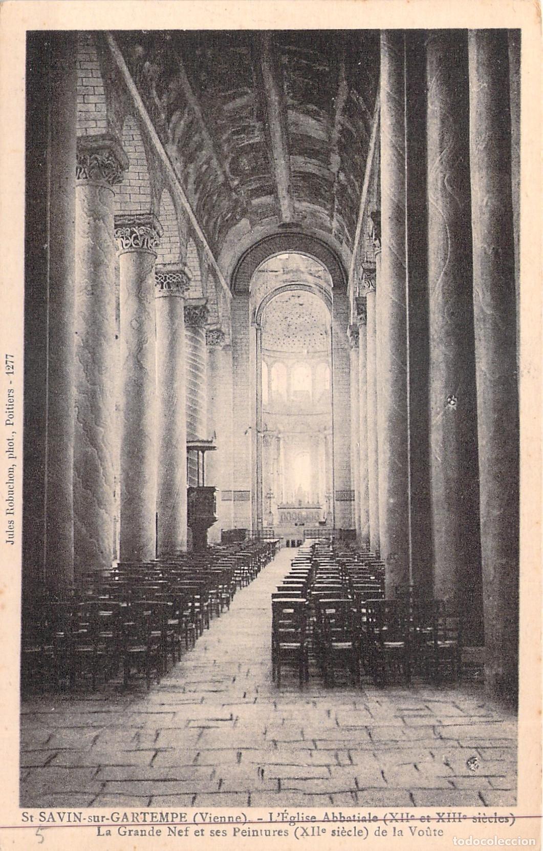 Postales: Postal de la Gran Nave de la Abad&iacute;a de Saint-Savin-sur-Gartempe, Francia