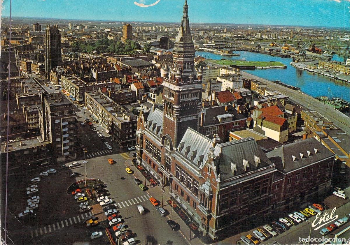 Postales: Postal de Dunkerque Francia Vista A&eacute;rea del Ayuntamiento y el Puerto
