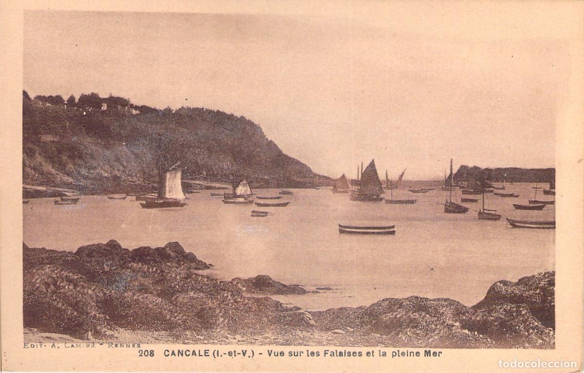 Postkarten: Postal de Cancale - Vista de los Acantilados y el Mar con Barcos