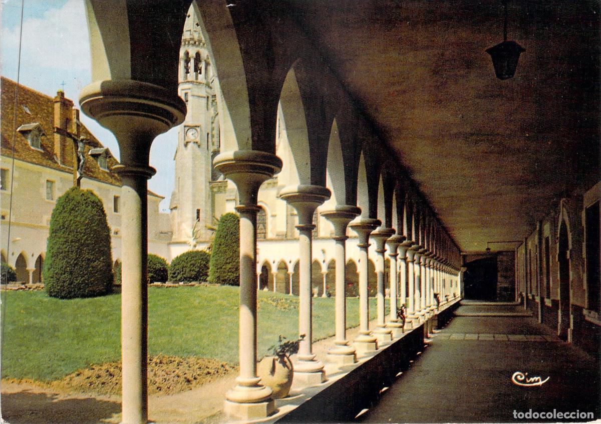 Postales: Postal del Claustro de la Maison-M&egrave;re des Filles de la Croix en Francia