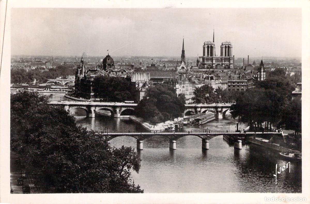 Postkarten: Postal de Par&iacute;s con Vista de Notre-Dame y los Puentes sobre el Sena