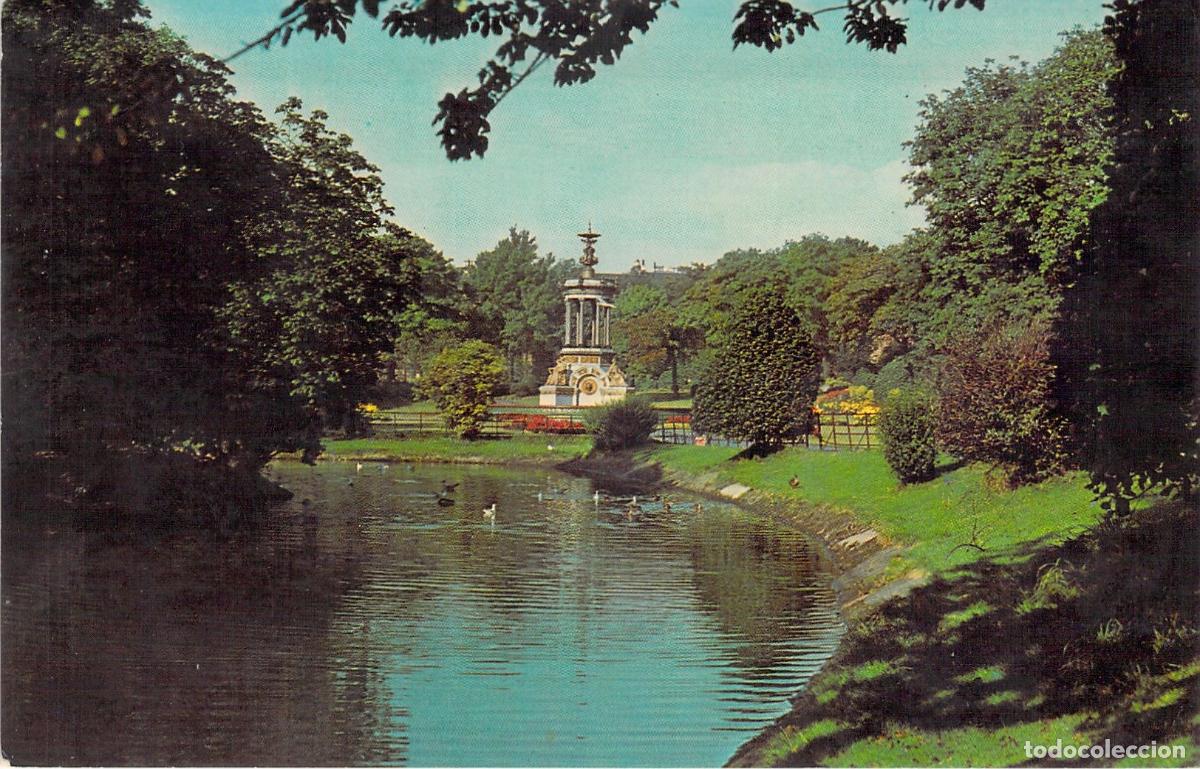 Postales: Postal de Alexandra Park en Glasgow, Escocia con Estanque y Monumento