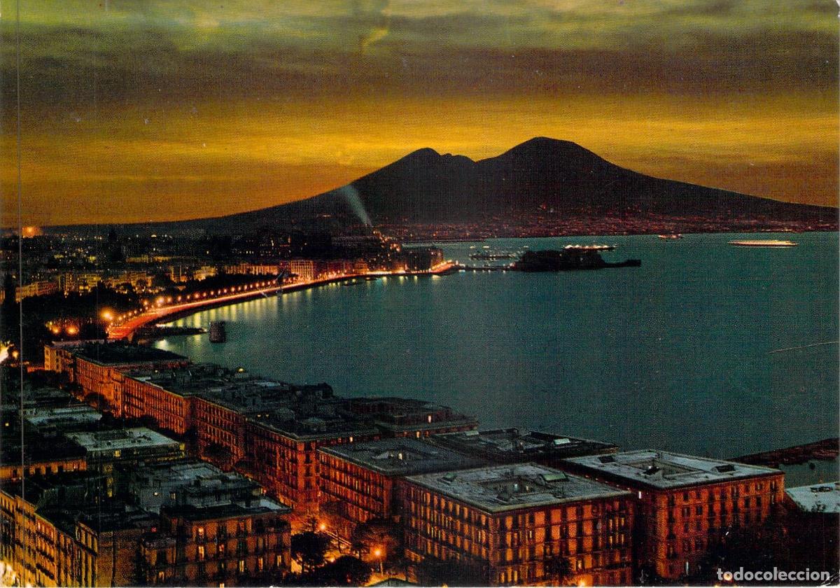 Postkarten: Postal de N&aacute;poles, Panorama Nocturno y Monte Vesubio