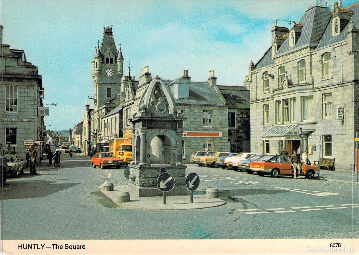 Postales: Postal de la Plaza Principal de Huntly, Escocia