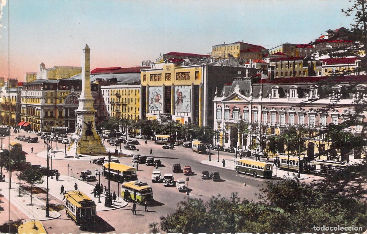 Postales: Postal de la Plaza de los Restauradores en Lisboa, Portugal