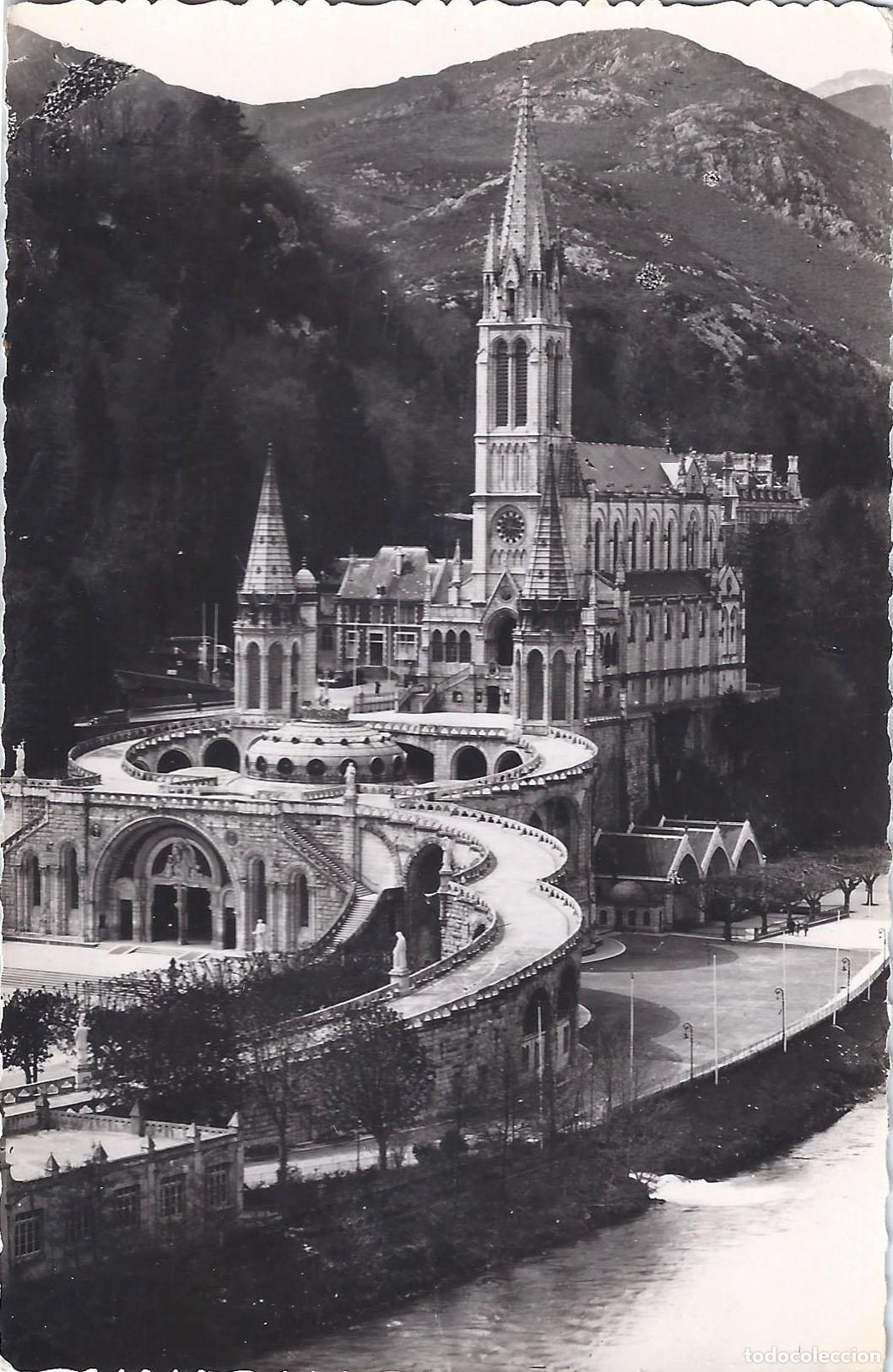 Postales: Basilique et le Gave P. D. - Lourdes - Editions P. Doucet - Postal sin circular