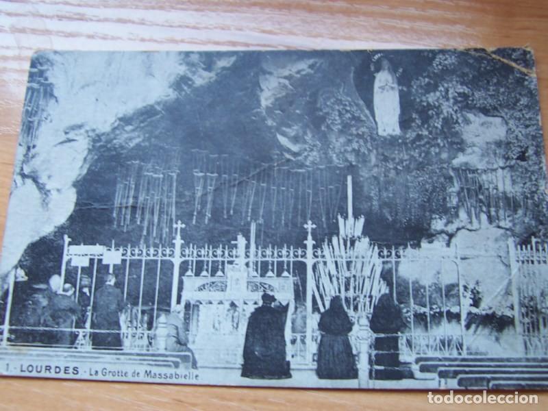 Postales: Postal antigua Lourdes, Grotte de Massabielle, Francia. en blanco y negro