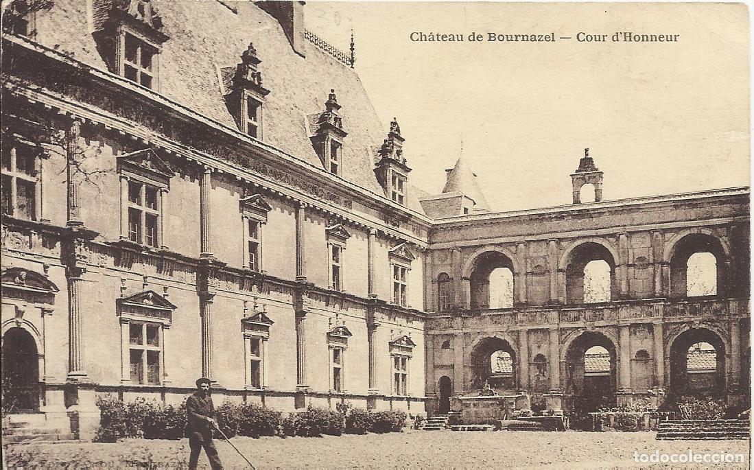 Postales: Postal Chateau de Bournazel. Cour d'Honneur. Francia. Escrita con sello. 9x14 cm. 1925.
