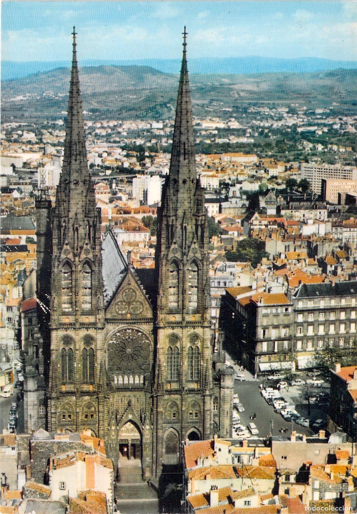 Postales: Postal de la Catedral de Clermont-Ferrand, Vista A&eacute;rea Francia