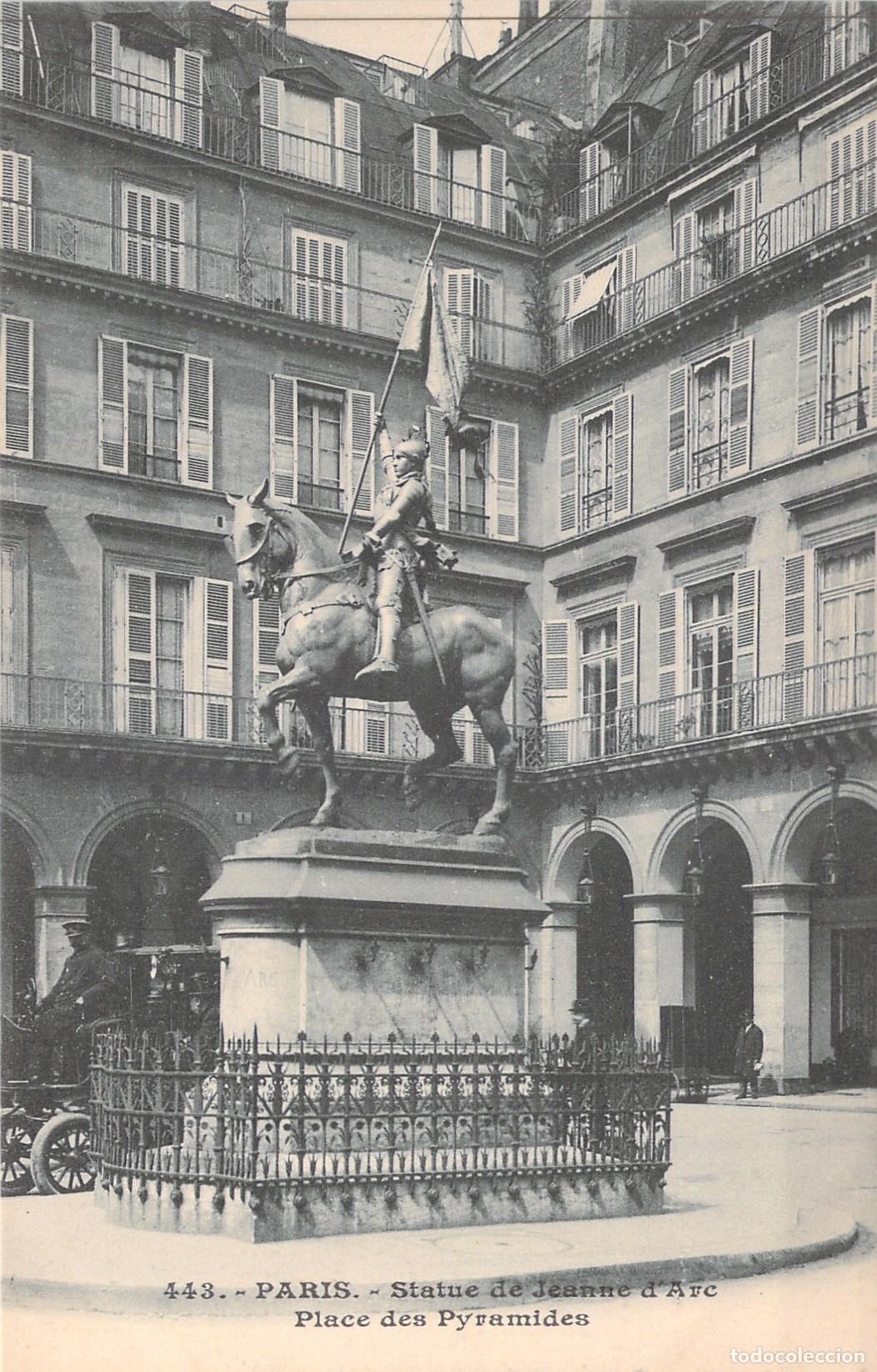 Postales: Postal de la Estatua de Juana de Arco en Place des Pyramides, Par&iacute;s